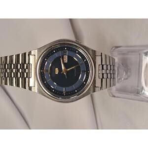 Vintage Seiko 5 Automatic 7009-3170 - STUNNING Blue Sunburst Dial-Working Great!
